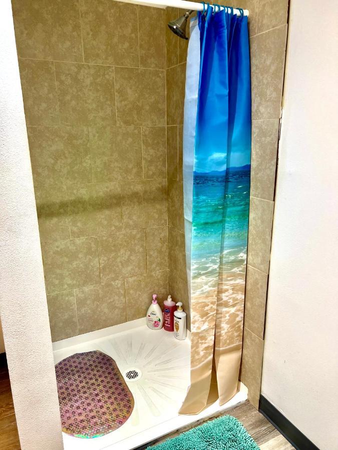 Private Room With Shared Bathroom On The 1St Floor 10 Minutes Walk To University Of Washington Seattle Dış mekan fotoğraf